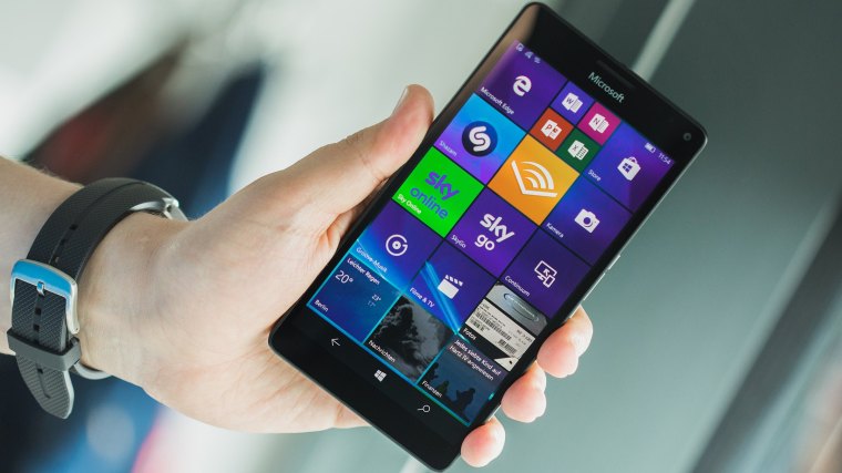 Microsoft Concedes That Nothing Can Beat Android as Operating system For Cell&nbsp;phones